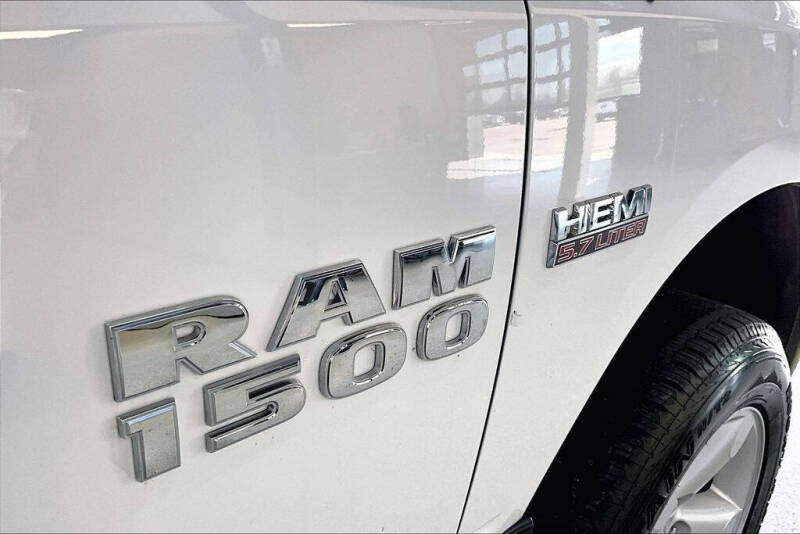 2017 RAM 1500 SLT