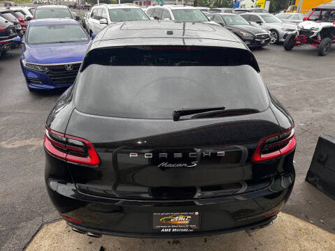 2018 Porsche Macan S