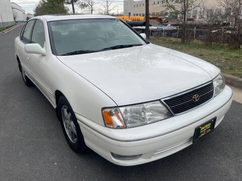 1999 Toyota Avalon for sale at Shell Motors in Chantilly VA