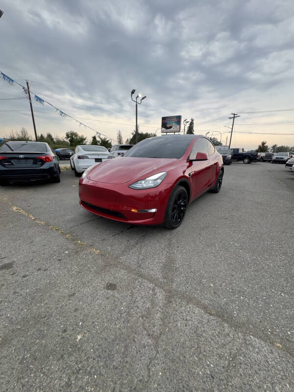 2023 Tesla Model Y Long Range