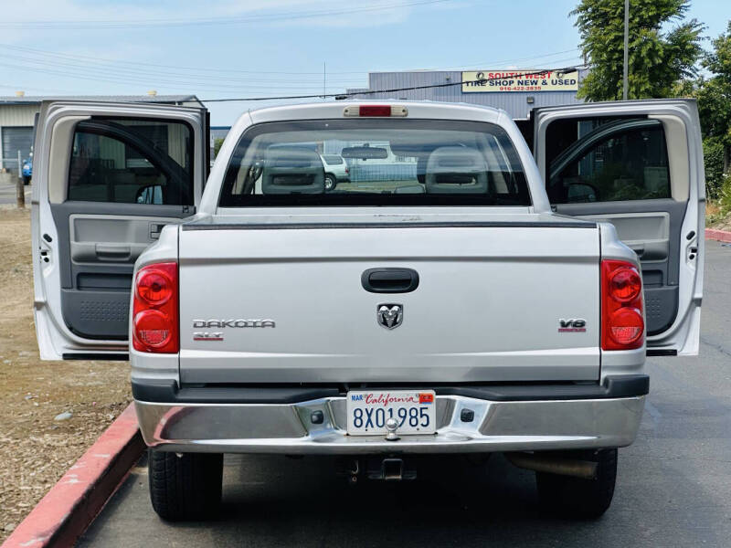 2006 Dodge Dakota SLT