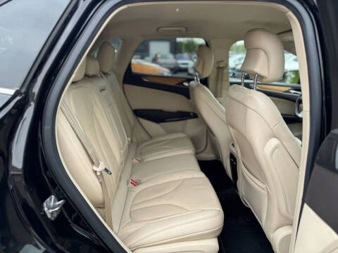 2016 Lincoln MKC Select