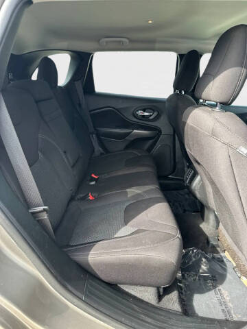 2019 Jeep Cherokee Latitude