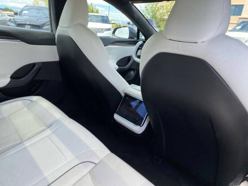 2022 Tesla Model S Plaid