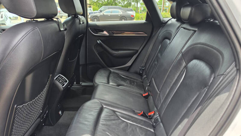 2017 Audi Q3 2.0T quattro Premium Plus