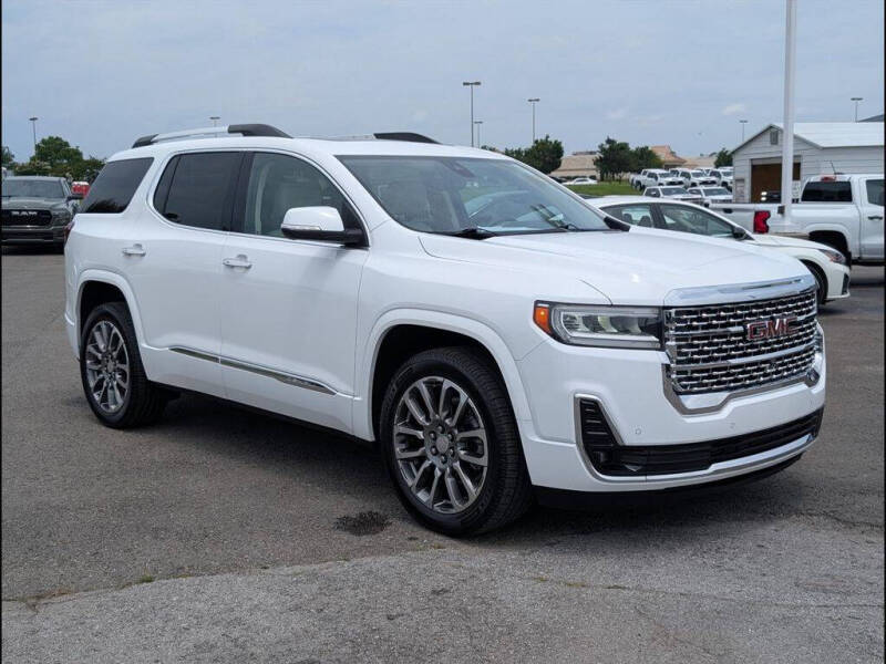 2022 GMC Acadia Denali