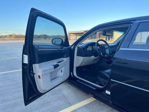 2006 Chrysler 300 SRT-8