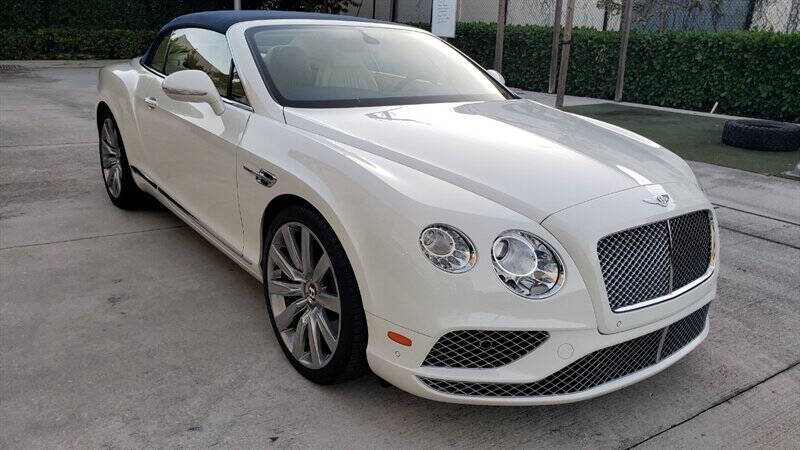 2016 Bentley Continental GT Base photo 29