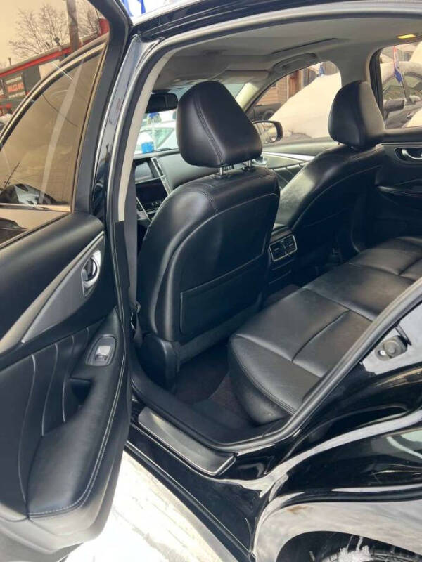 2017 Infiniti Q50 2.0T