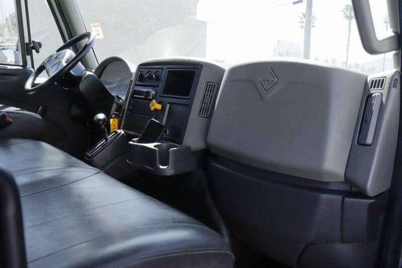2017 International DuraStar 4300