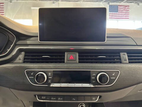 2017 Audi A4 2.0T quattro Prestige