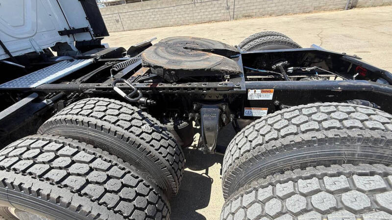 2023 Freightliner Cascadia