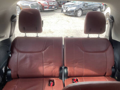 2018 Lexus LX 570 Three-Row