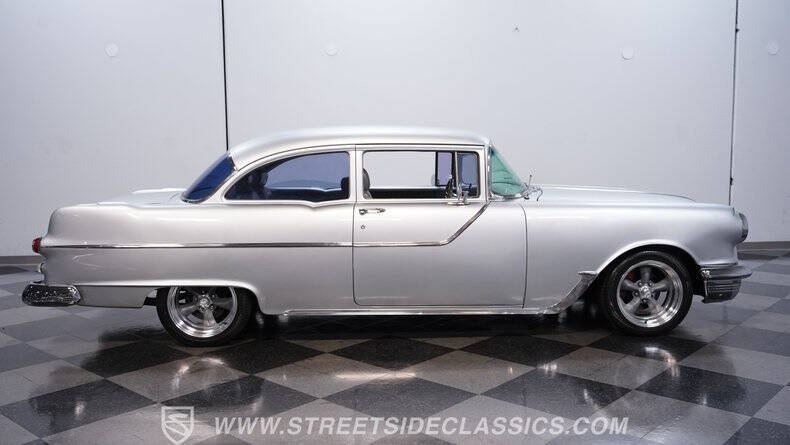 1955 Pontiac Chieftain