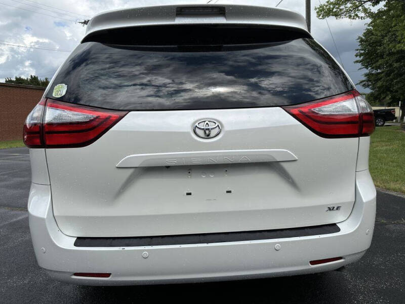 2017 Toyota Sienna