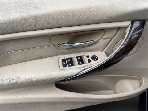 2015 BMW 3 Series 328i