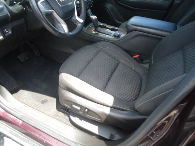 2017 GMC Acadia SLE-2