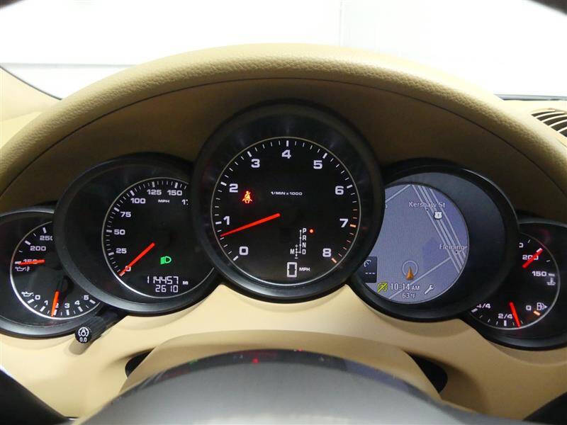 2017 Porsche Cayenne Platinum Edition