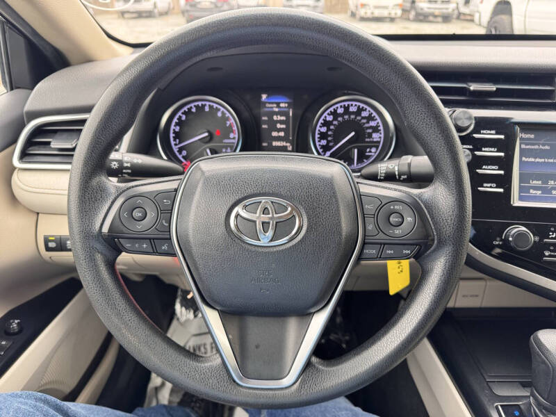 2018 Toyota Camry LE