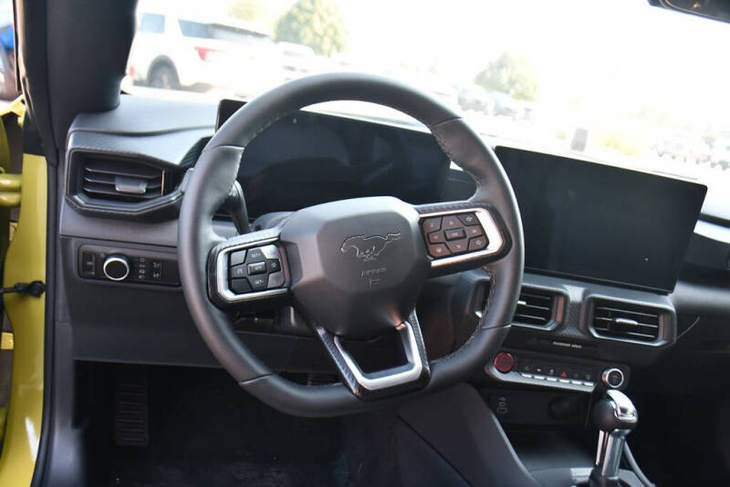 2025 Ford Mustang EcoBoost