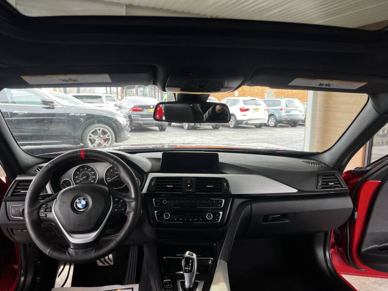 2012 BMW 3 Series 328i