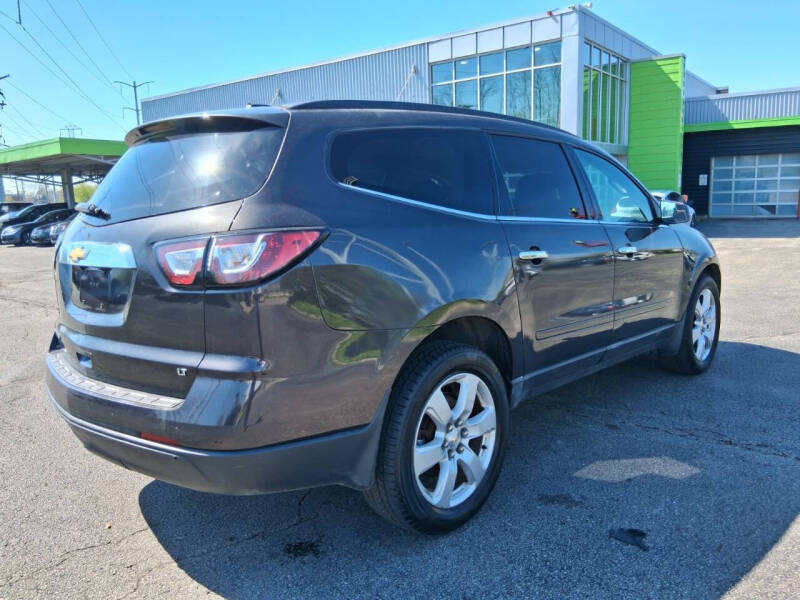 2017 Chevrolet Traverse LT