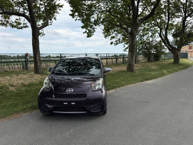 2014 Scion iQ
