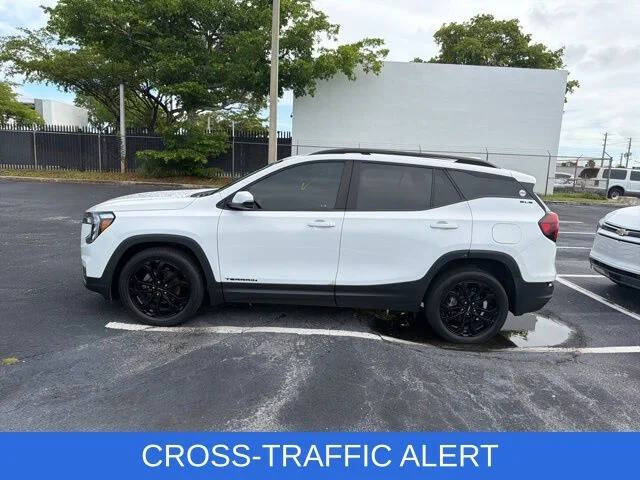 2022 GMC Terrain SLE