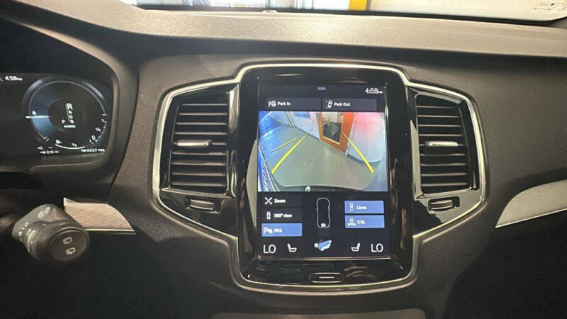 2017 Volvo XC90 T8 eAWD R-Design