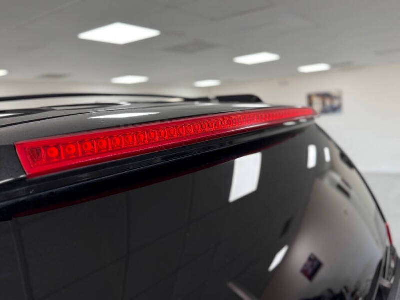 2013 Cadillac Escalade Platinum Edition