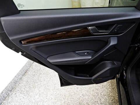 2020 Audi Q5 quattro Premium Plus 45 TFSI