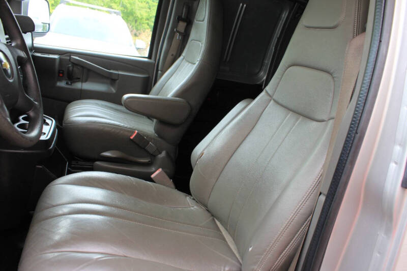 2017 Chevrolet Express 2500