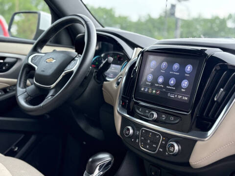 2022 Chevrolet Traverse LT Cloth