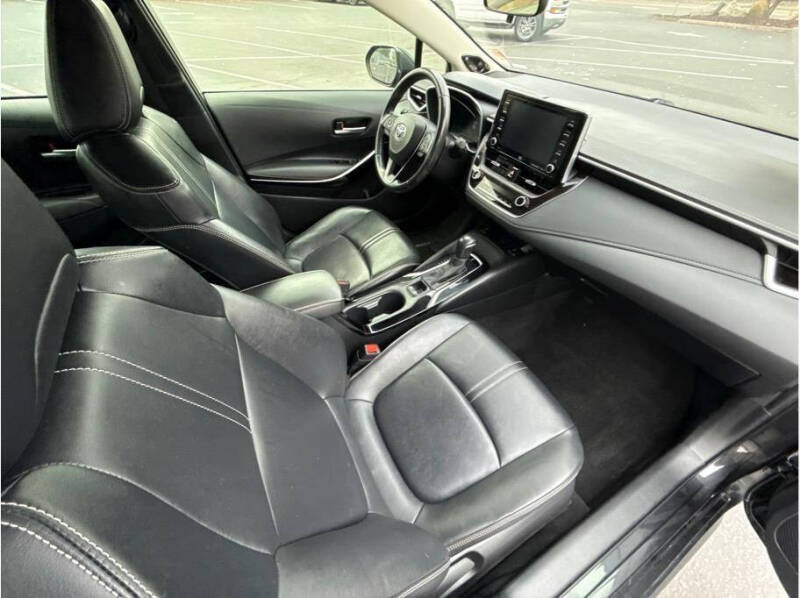 2020 Toyota Corolla XLE