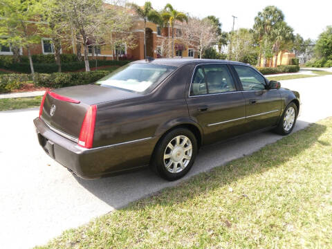 2009 Cadillac DTS Luxury 5-Passenger