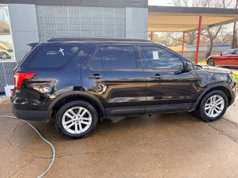 2016 Ford Explorer