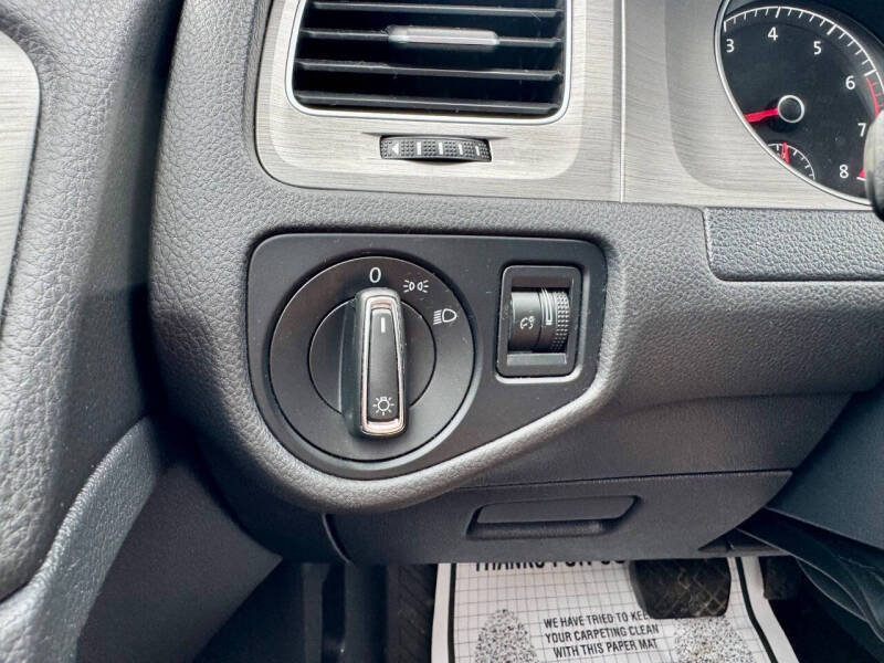 2017 Volkswagen Golf TSI S