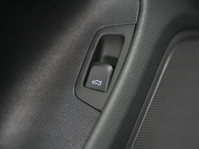 2016 Audi Q3 2.0T quattro Premium Plus