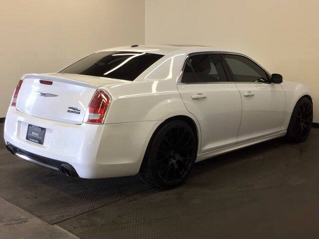 2012 Chrysler 300 SRT8