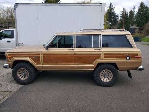 1985 Jeep Grand Wagoneer for sale at Classic Car Deals in Cadillac MI