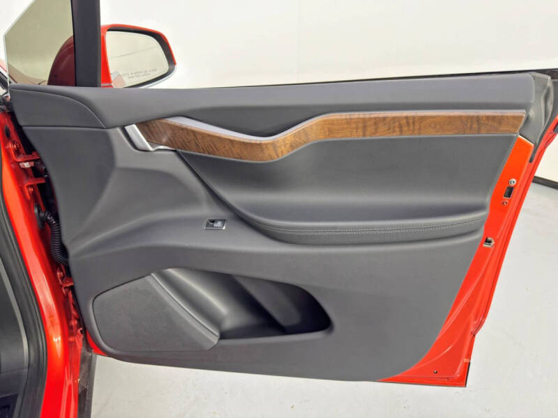 2020 Tesla Model X Long Range Plus