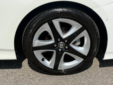 2017 Toyota Prius Four Touring