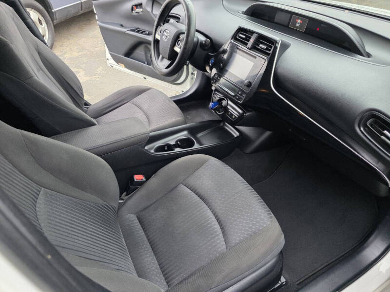 2016 Toyota Prius Two