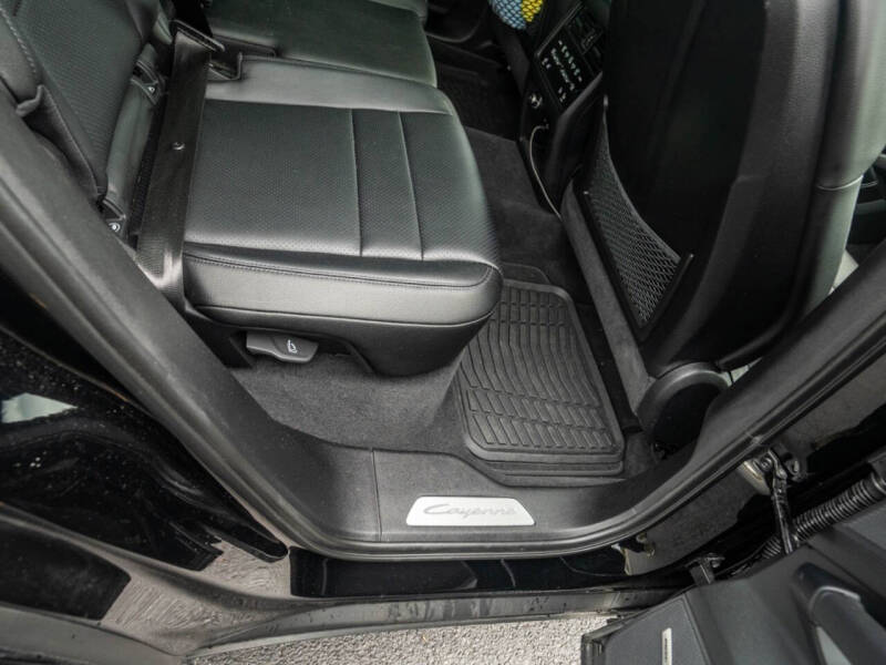 2024 Porsche Cayenne