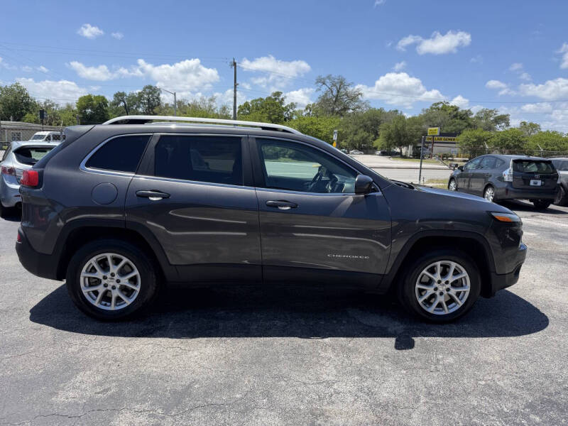 2017 Jeep Cherokee Latitude