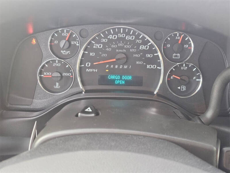 2025 Chevrolet Express 2500