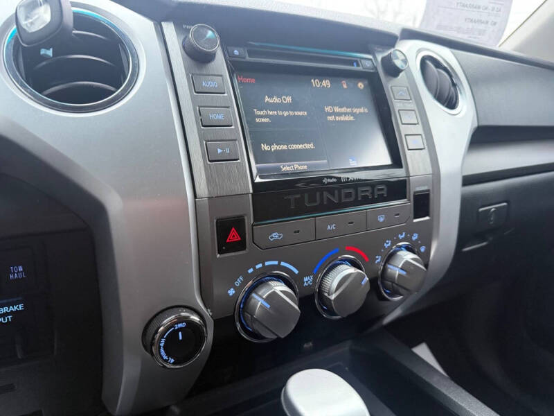 2017 Toyota Tundra SR5