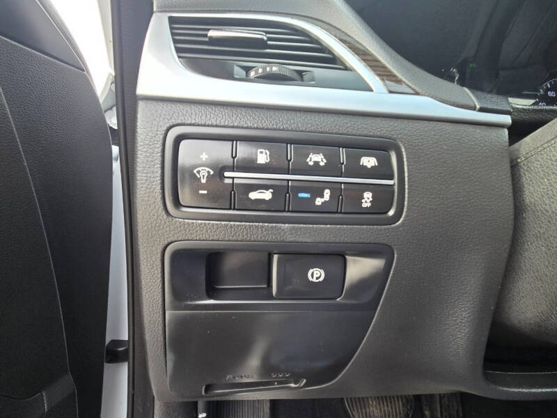 2015 Hyundai Genesis 3.8L