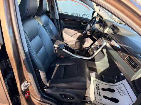 2015 Volvo XC70 T6 Platinum