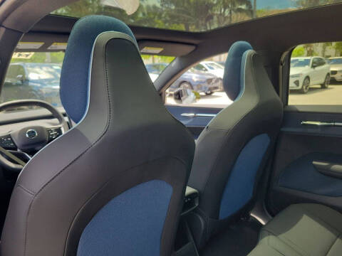 2026 Volvo EX30 Plus